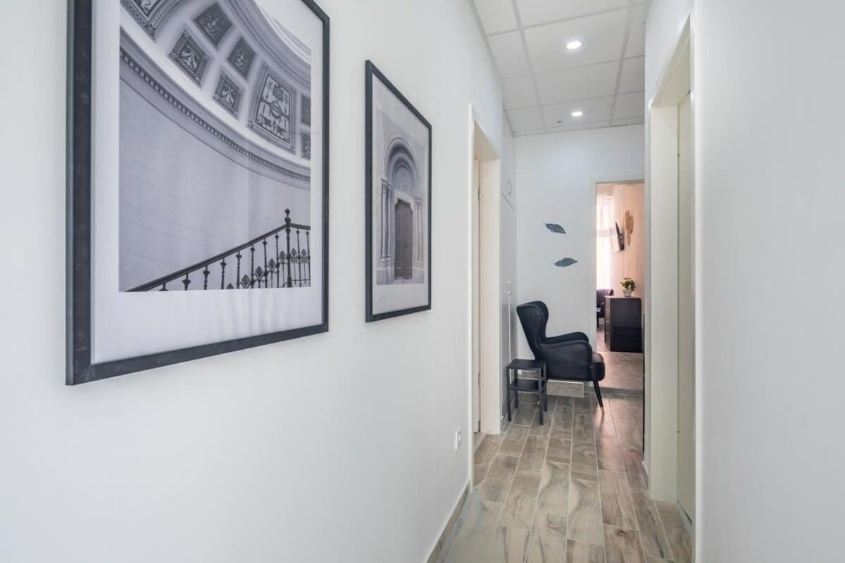 Mini Ultra Apartment *